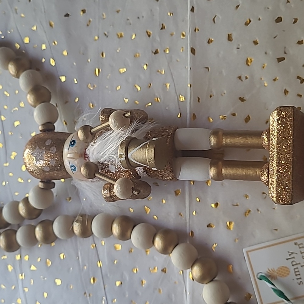 NWT Simply Southern Gold and Cream Beaded Nutcracker Necklace - Picture 3 of 4